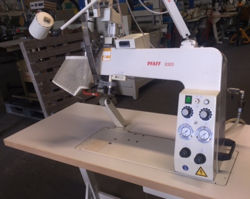 PFAFF 8303